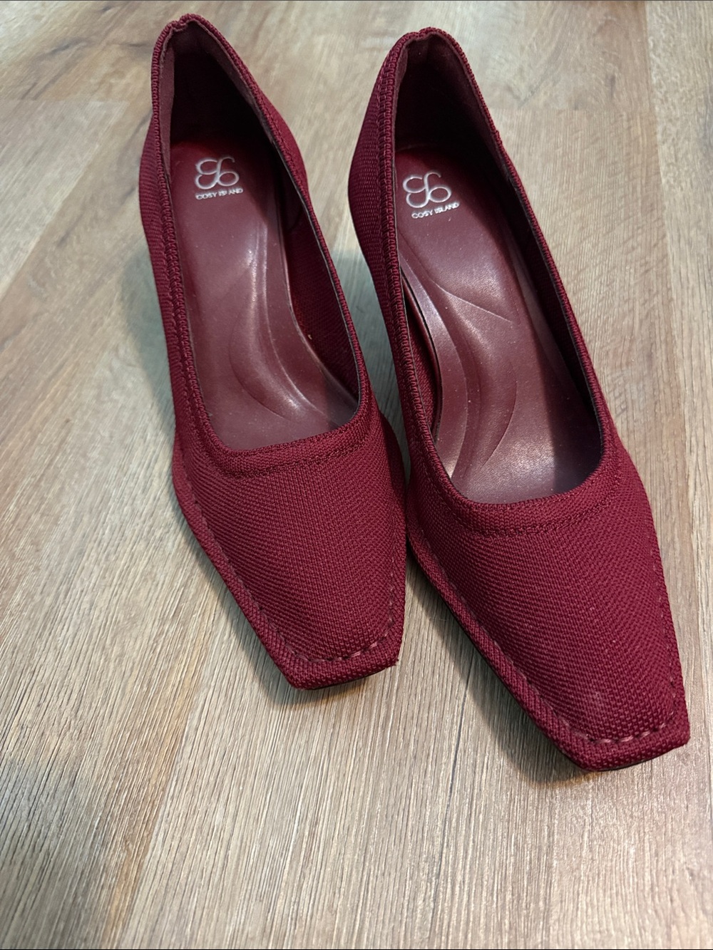 Cosy Island Burgundy Women's Pointed Toe Flats-- perfect for fall